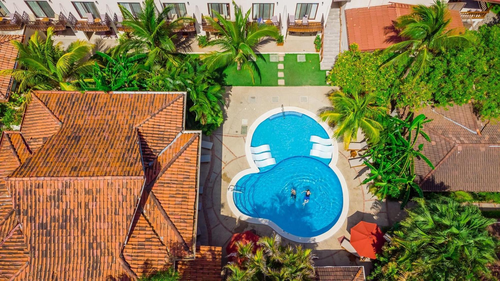 The Coast Beachfront Hotel Tamarindo Exterior foto